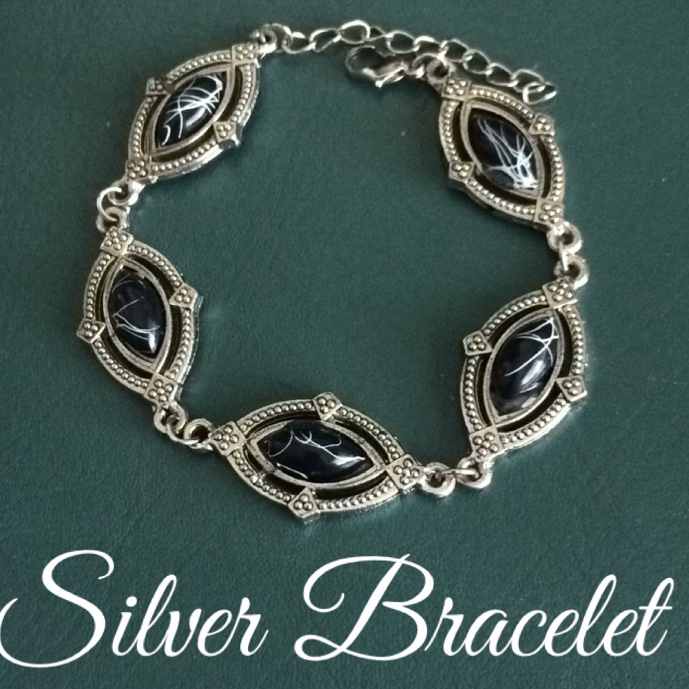 🆕Pretty Silver Natural Stones Bracelet ⭐️